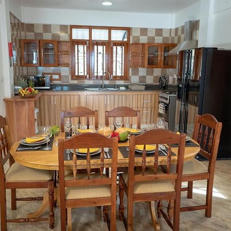 La Belle Residence Self Catering Accommodation Beau Vallon (Mahe) Exterior foto